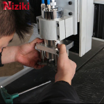 Gá Đè Phôi Cho Máy Cnc Cắt Quảng Cáo