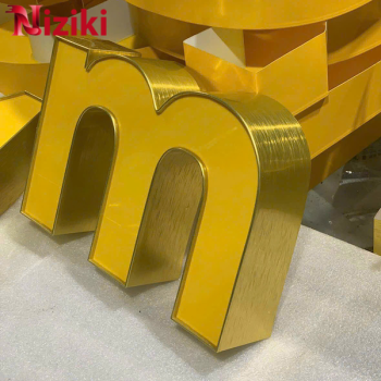 Gáy Nhôm Uốn Chữ 1 Gờ Màu Vàng Xước