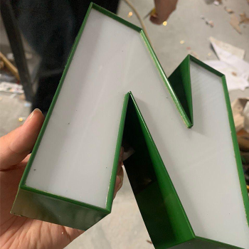 Gáy Nhôm Uốn Chữ 1 Gờ Màu Xanh Lá Cây