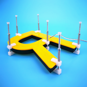 Kẹp Định Vị Chân Chữ Quảng Cáo