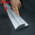 Thước Nhôm Chống Trơn Trượt